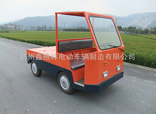 1-5噸半封閉式電動(dòng)牽引車